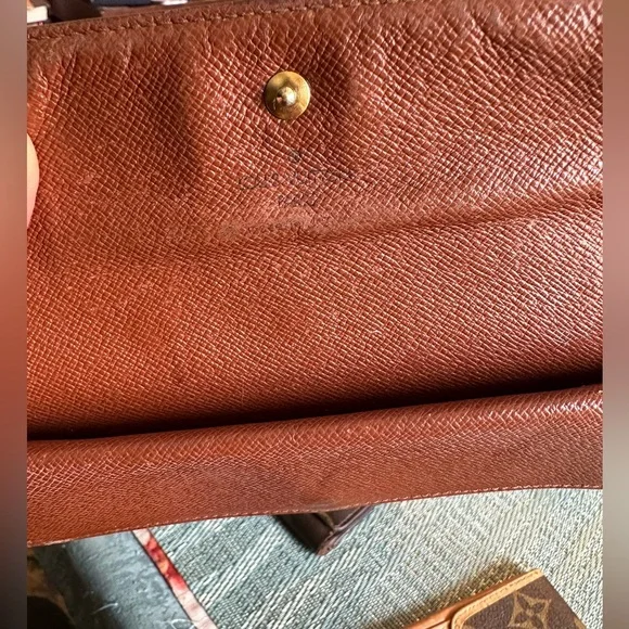 Vintage Louis Vuitton wallets and glasses case - Picture 3 of 11